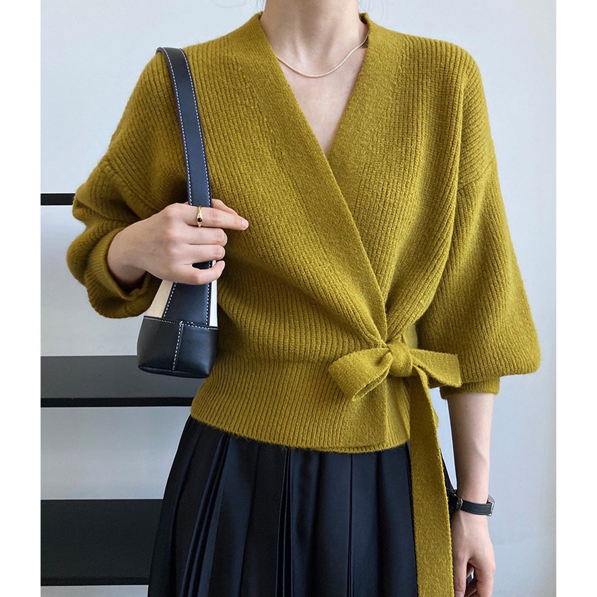 Knitted Cardigan V-neck