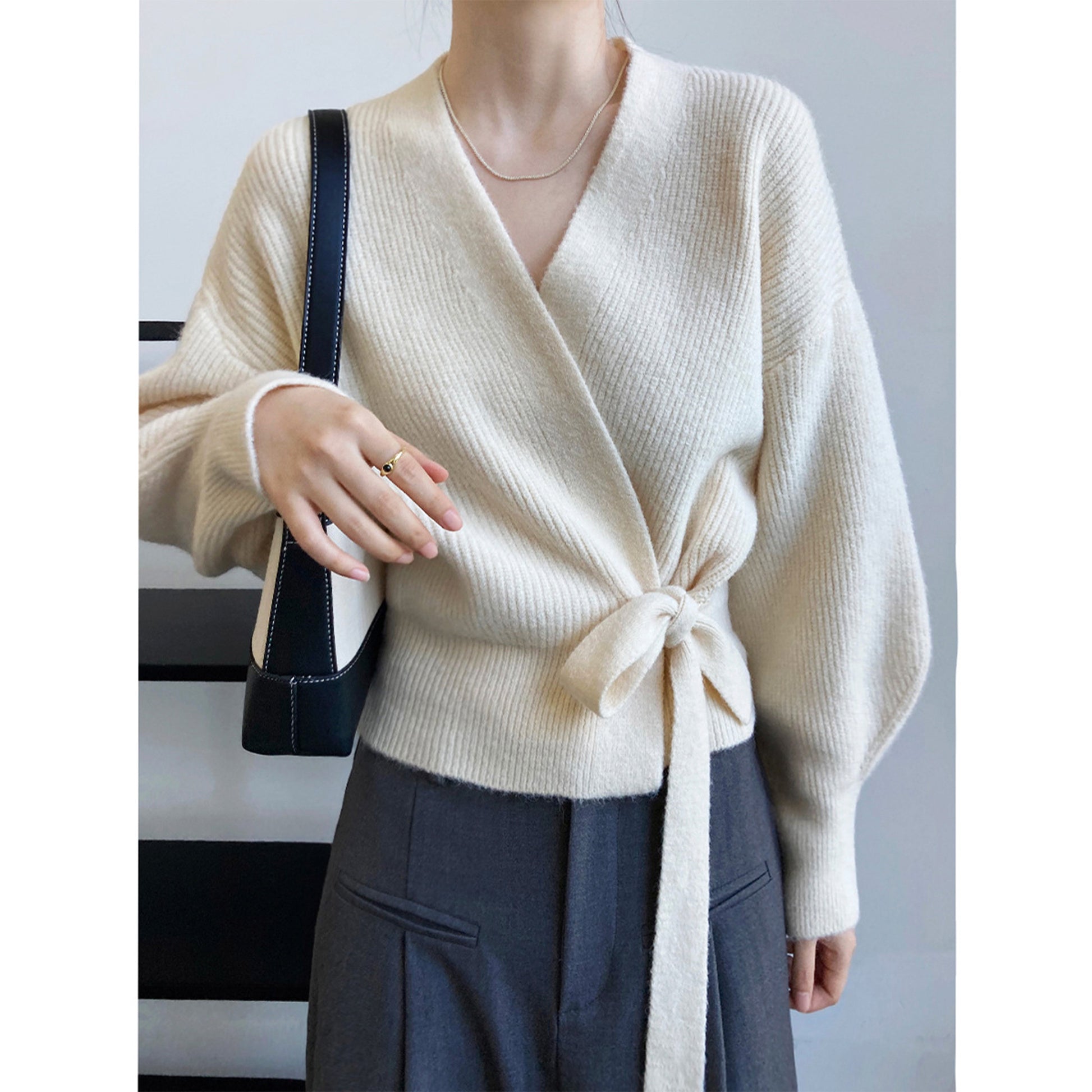 Knitted Cardigan V-neck